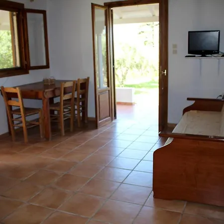 Prázdninový dům Nikos Kastro 3 *