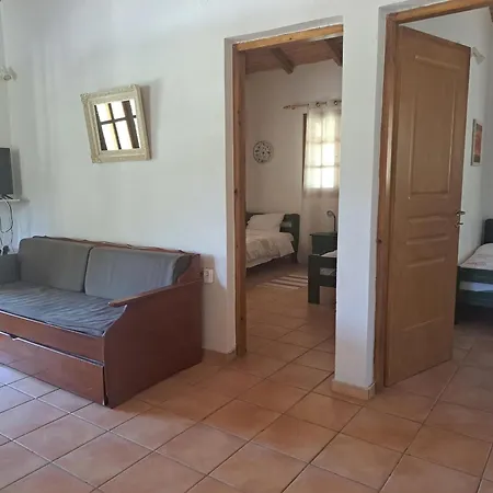 Nikos Kastro 3 Prázdninový dům