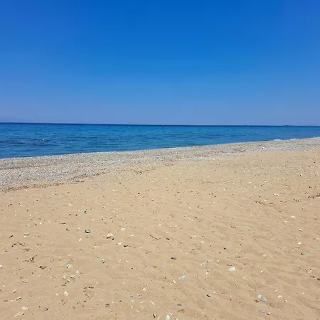 Prázdninový dům Nikos Kastro 3 *