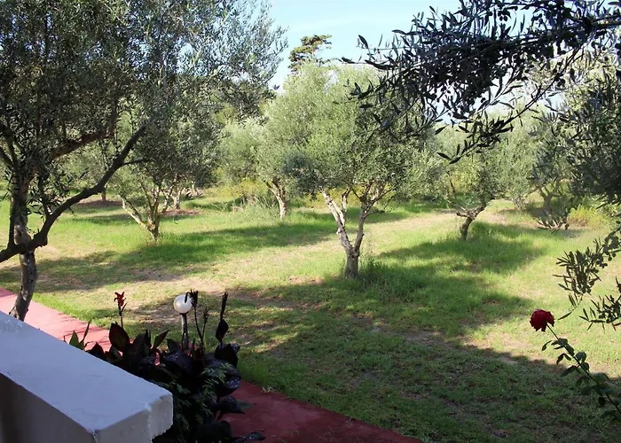 Nikos Kastro 3 펜션