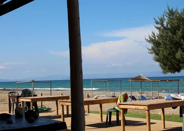 Nikos Kastro 3 펜션