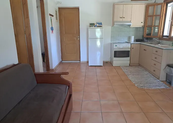 Nikos Kastro 3 * Kástro Tornéze